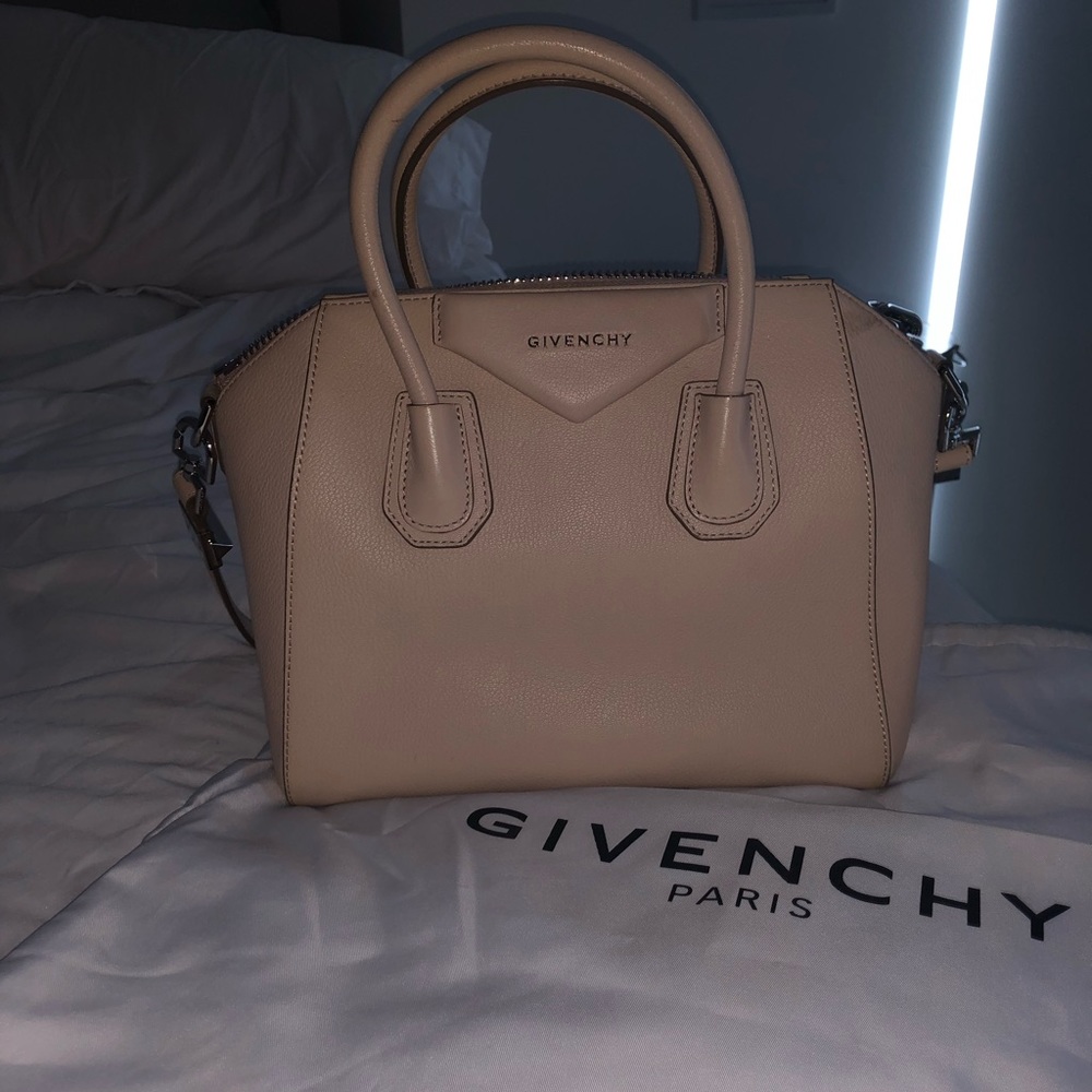 Givenchy Small Antigona Bag
